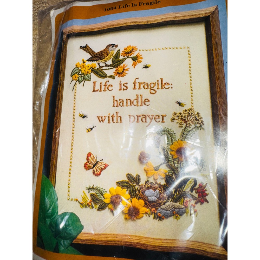 Vintage 1983 Creative Circle Life is Fragile Handle with Prayer Crewel Kit 1004 - Picture 3 of 4